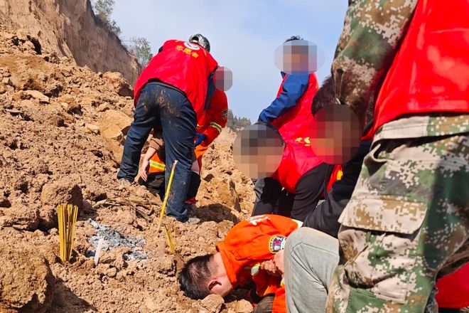 河内1.5分彩：农妇收玉米遇山体滑坡失联第七天：事故位于采矿区，家属进入现场 镇政府：先找人